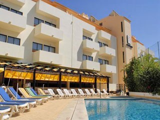 Olhos D Agua Aparthotel